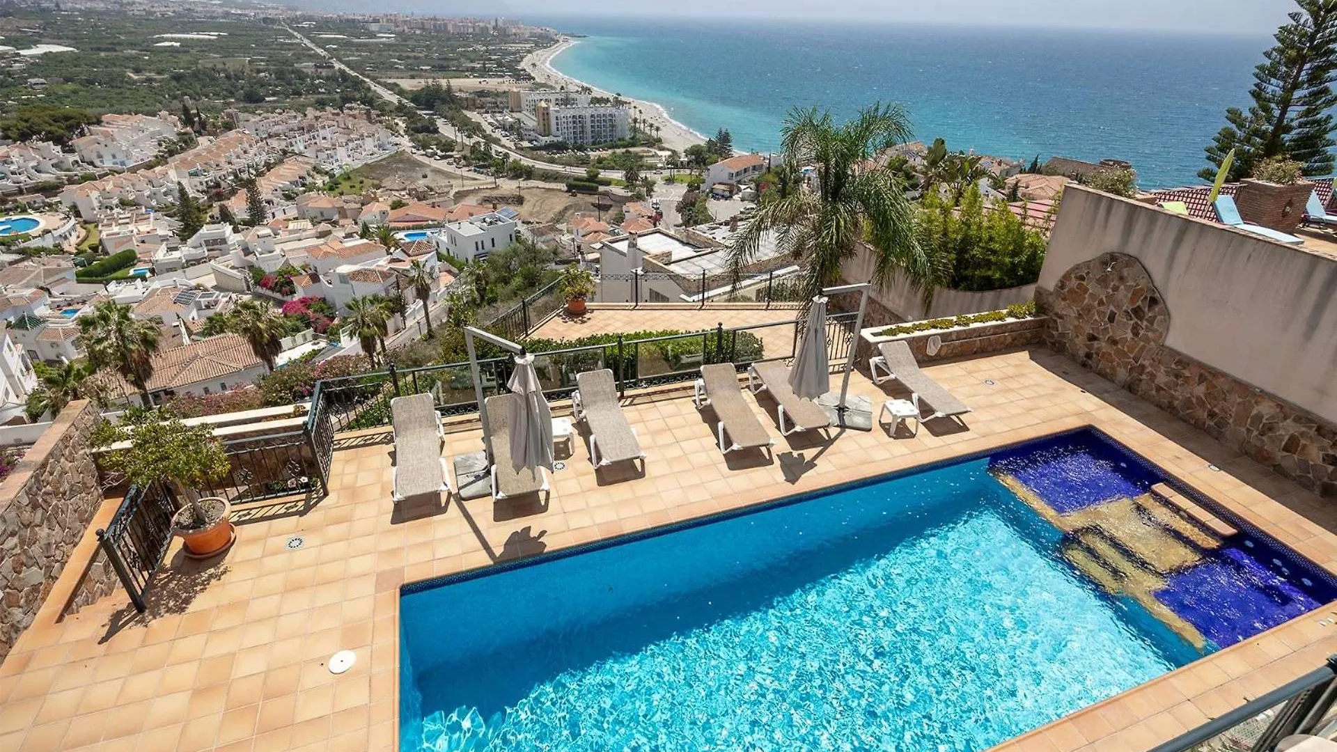 Vista Lara. Relajate Y Disfruta. Villa Nerja